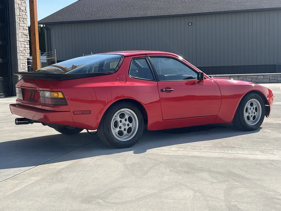 1984 Porsche 944 - Image 7 of 31