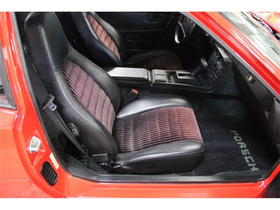1984 Porsche 944 - Image 29 of 31