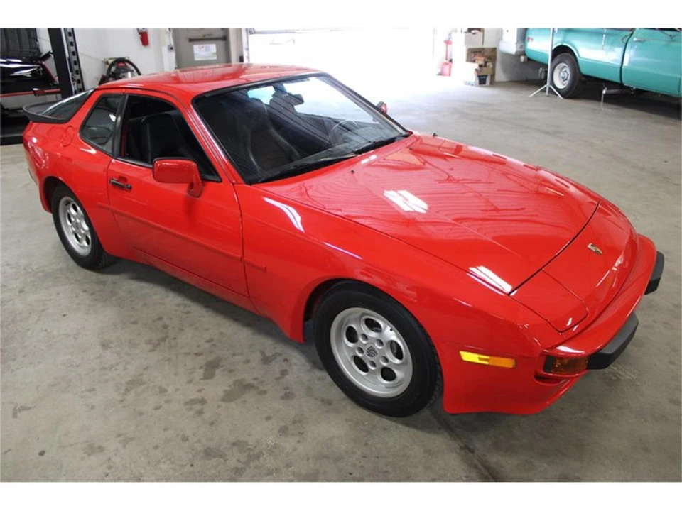 1984 Porsche 944 - Image 23 of 31