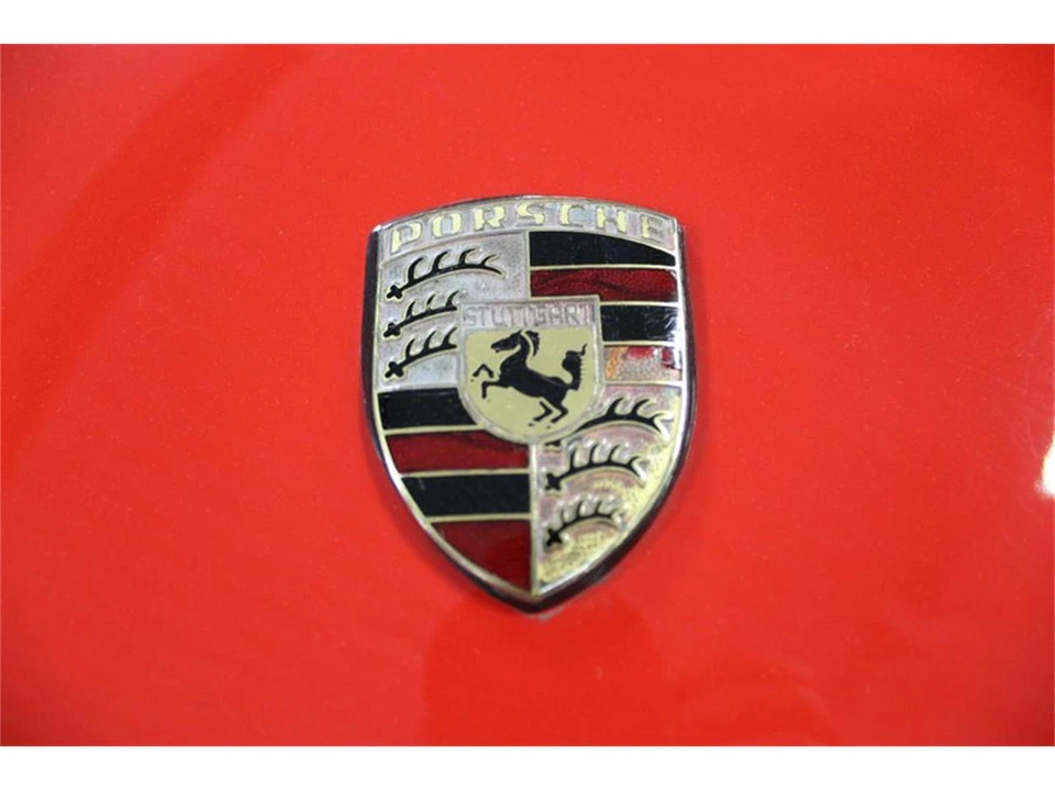 1984 Porsche 944 - Image 19 of 31