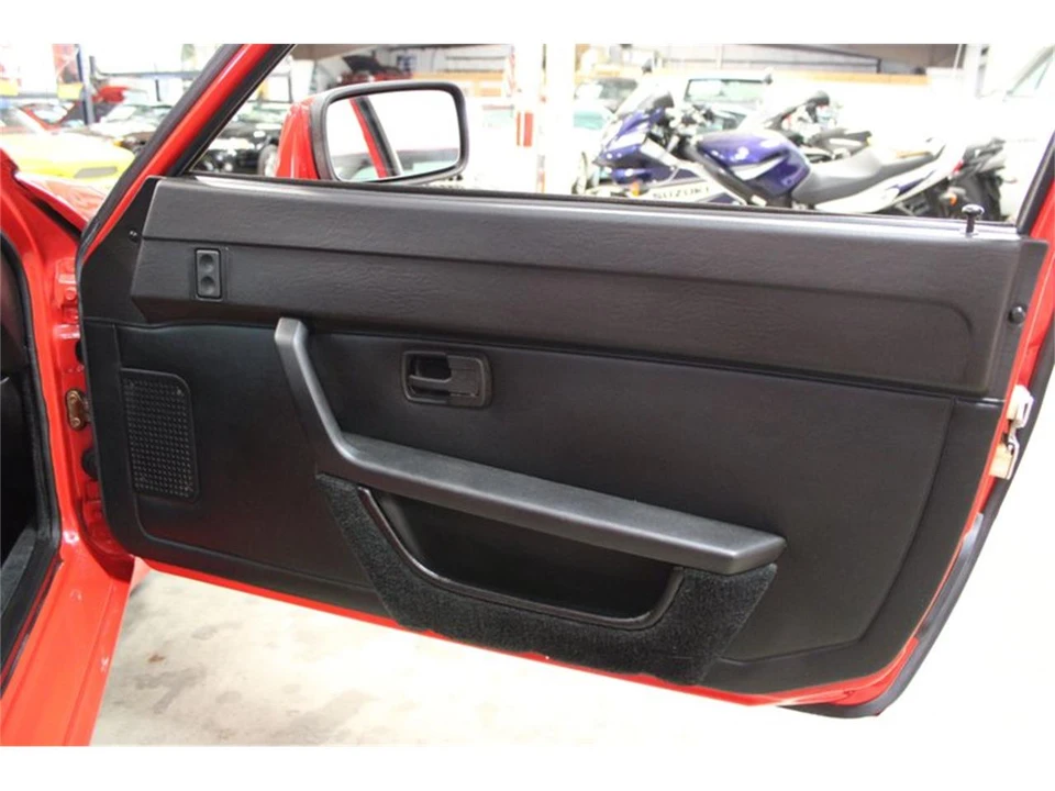 1984 Porsche 944 - Image 28 of 31