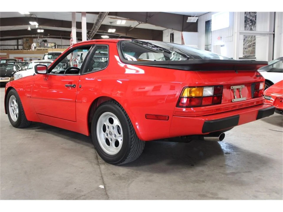 1984 Porsche 944 - Image 4 of 31