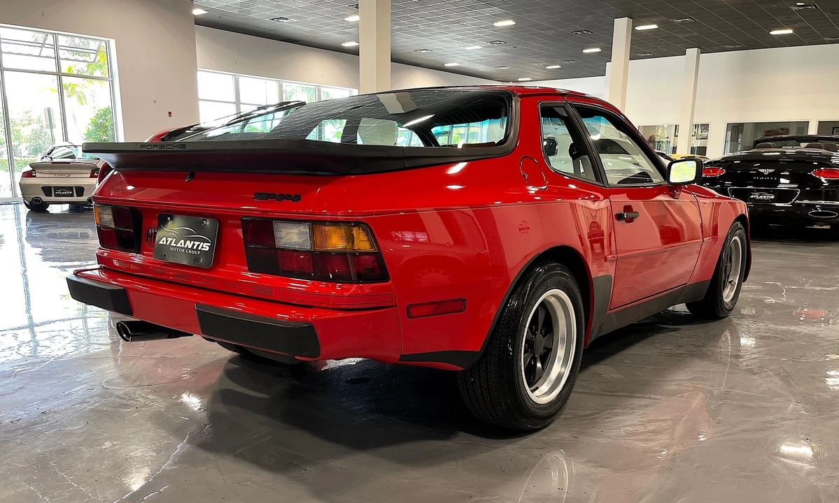 1984 Porsche 944 - Image 3 of 31