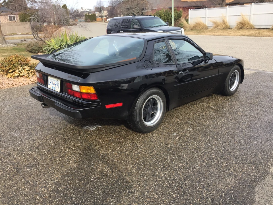 1984 Porsche 944 - Image 13 of 31