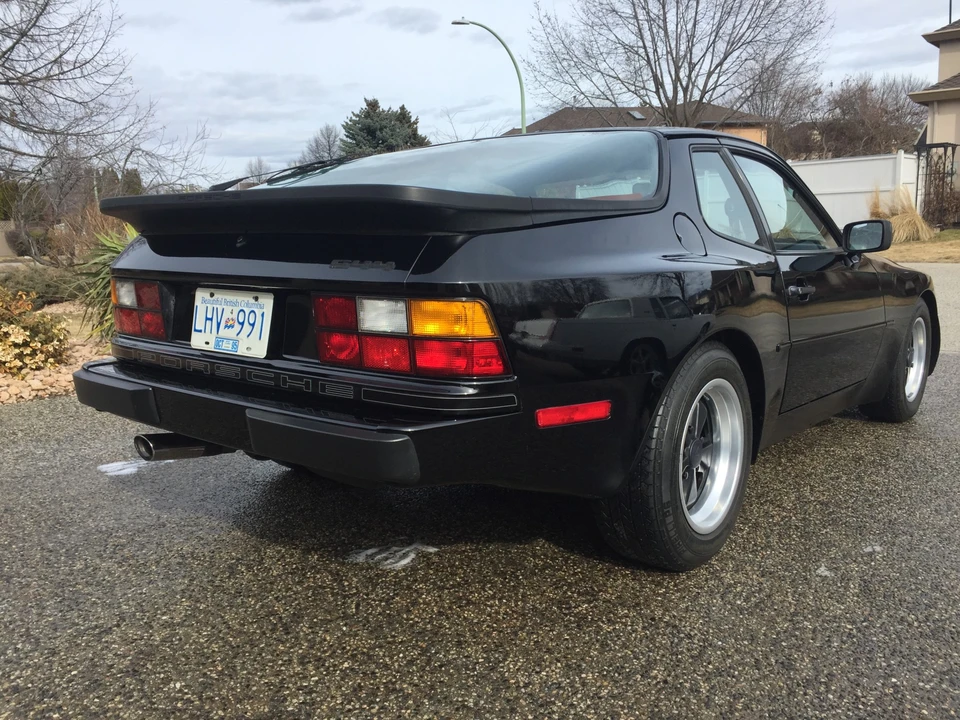 1984 Porsche 944 - Image 14 of 31