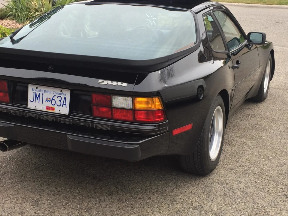 1984 Porsche 944 - Image 15 of 31