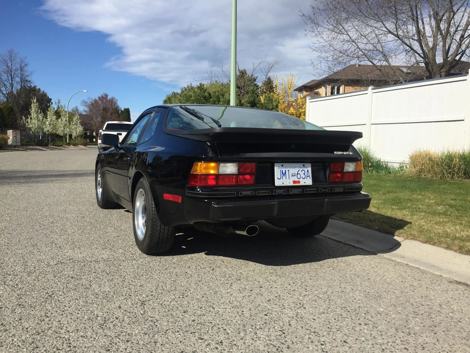 1984 Porsche 944 - Image 7 of 31