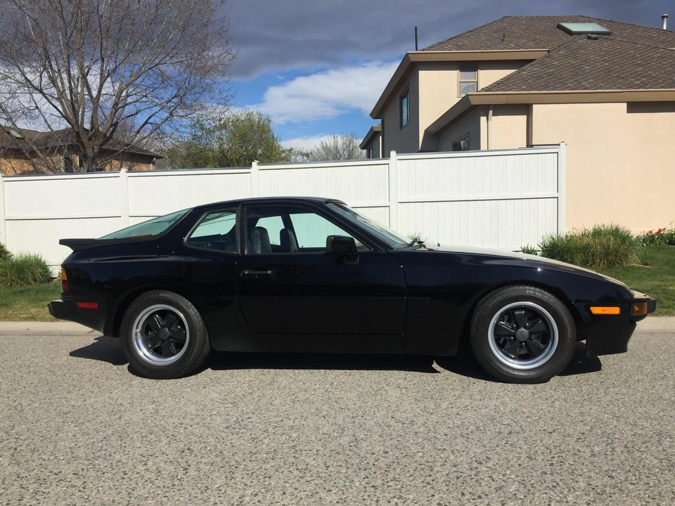 1984 Porsche 944 - Image 12 of 31