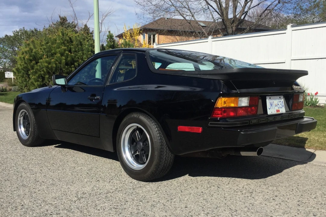 1984 Porsche 944 - Image 6 of 31