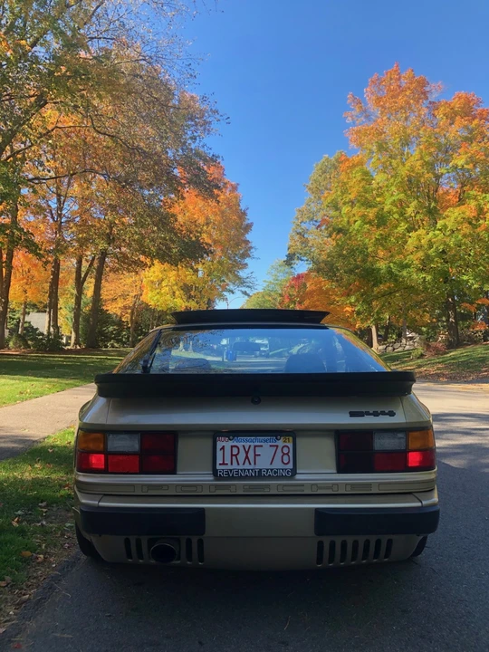 1984 Porsche 944 - Image 16 of 31