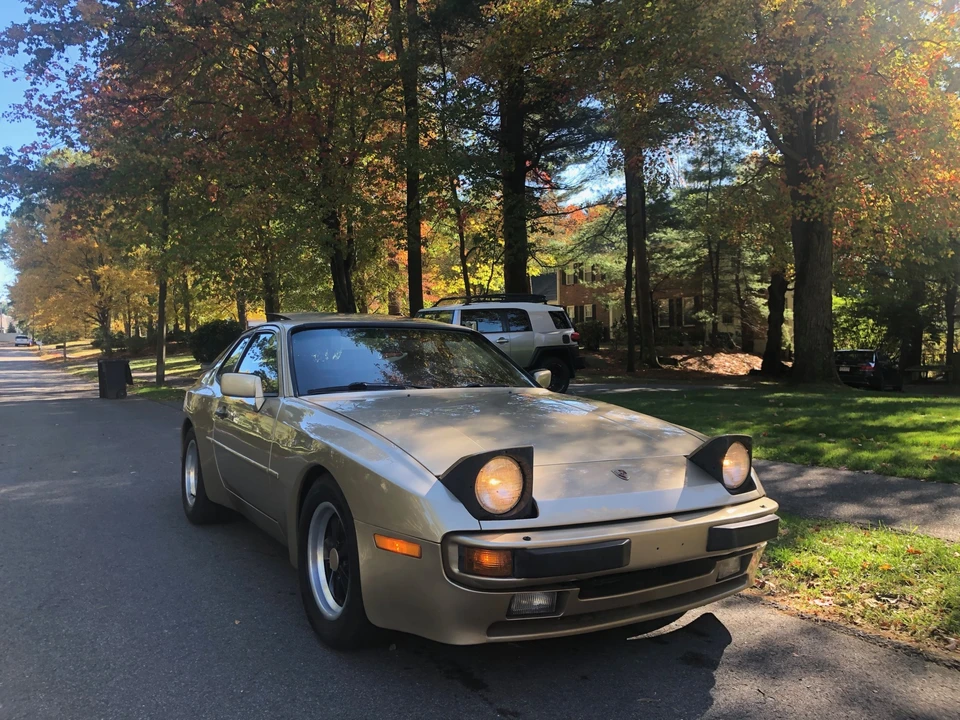 1984 Porsche 944 - Image 11 of 31