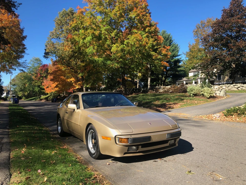 1984 Porsche 944 - Image 5 of 31
