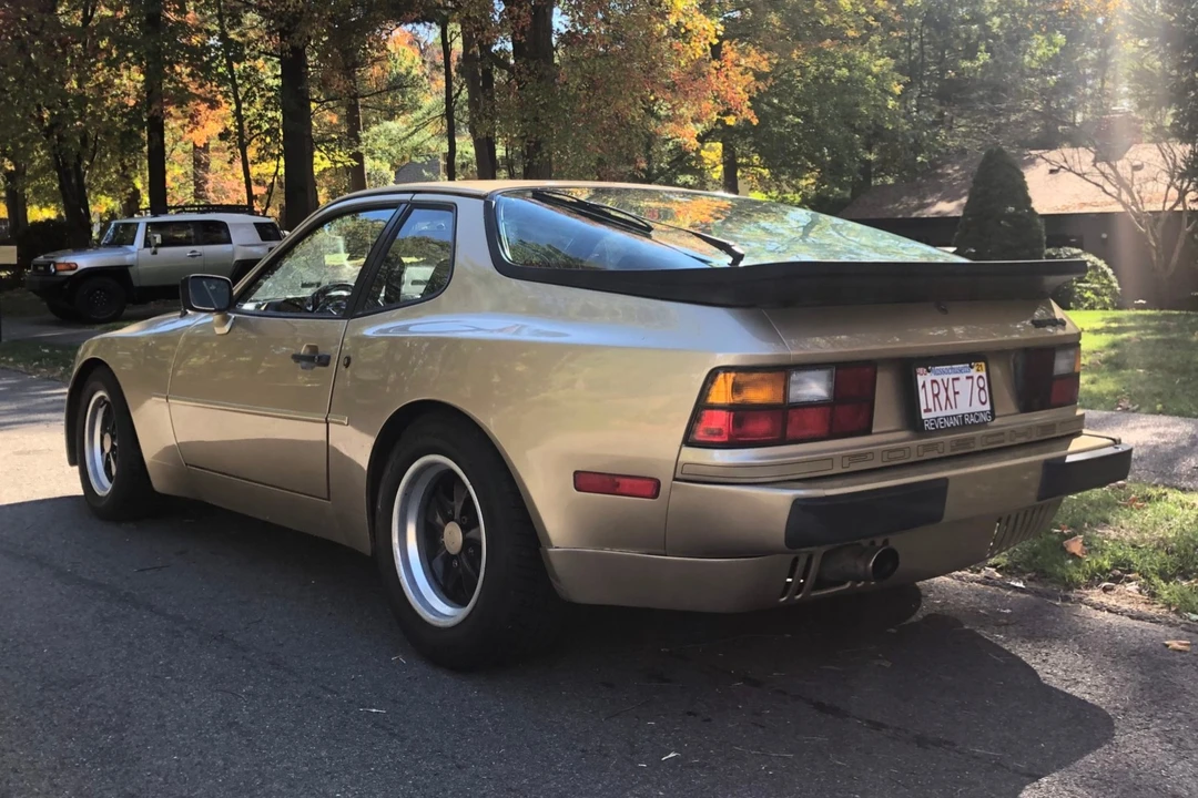 1984 Porsche 944 - Image 10 of 31