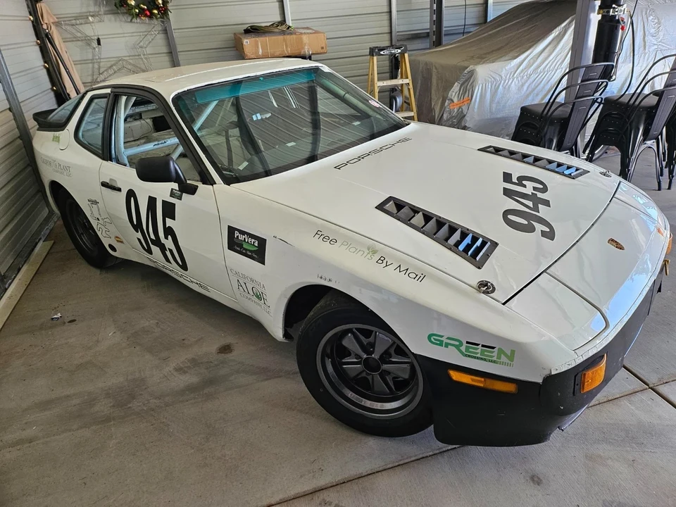 1984 Porsche 944 - Image 13 of 20
