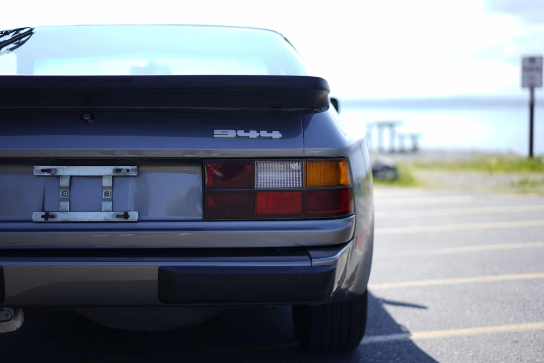 1984 Porsche 944 - Image 11 of 31