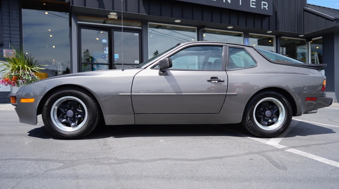 1984 Porsche 944 - Image 5 of 31