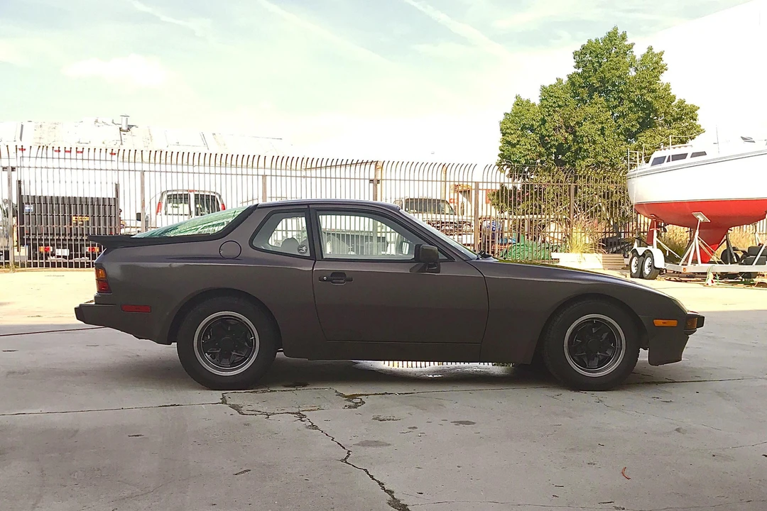 1984 Porsche 944 - Image 16 of 31