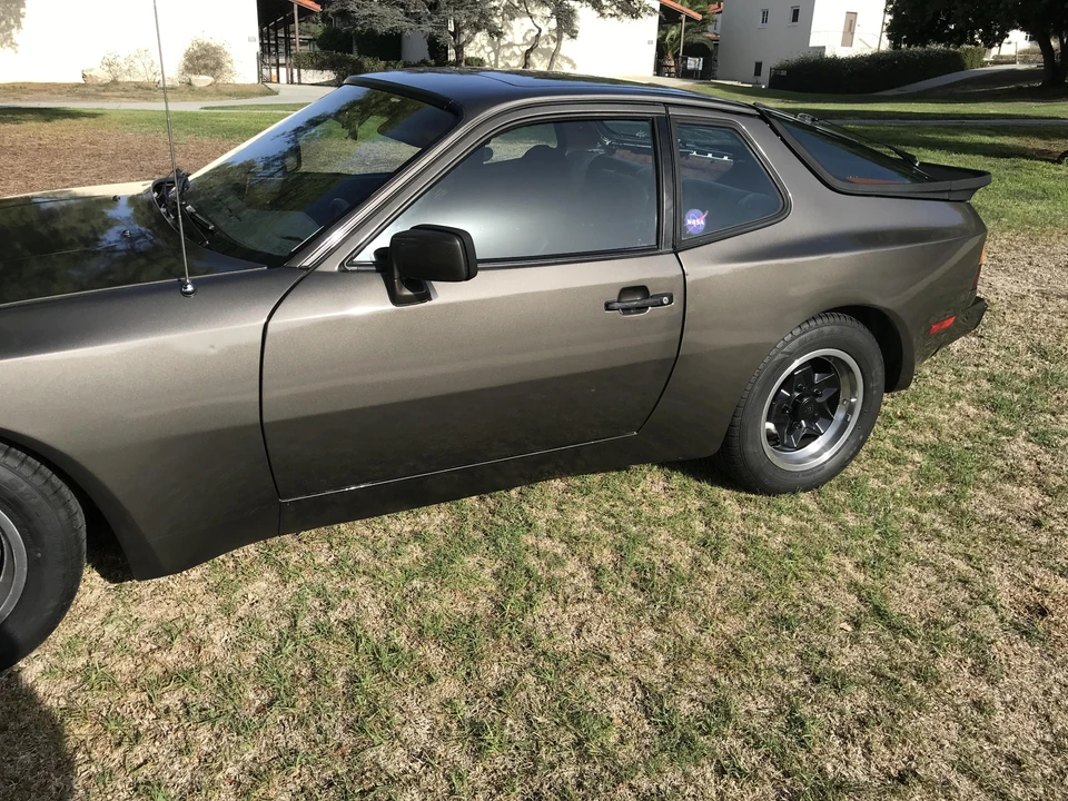 1984 Porsche 944 - Image 25 of 31