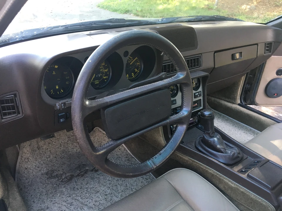 1984 Porsche 944 - Image 26 of 31