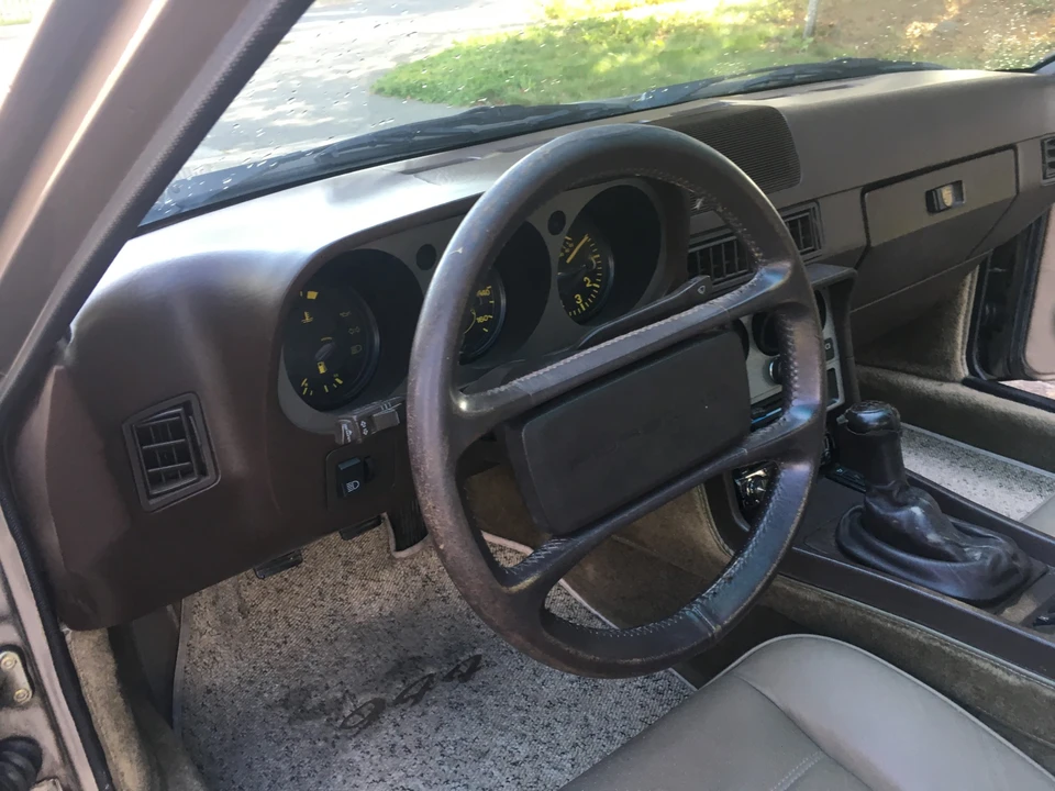 1984 Porsche 944 - Image 27 of 31