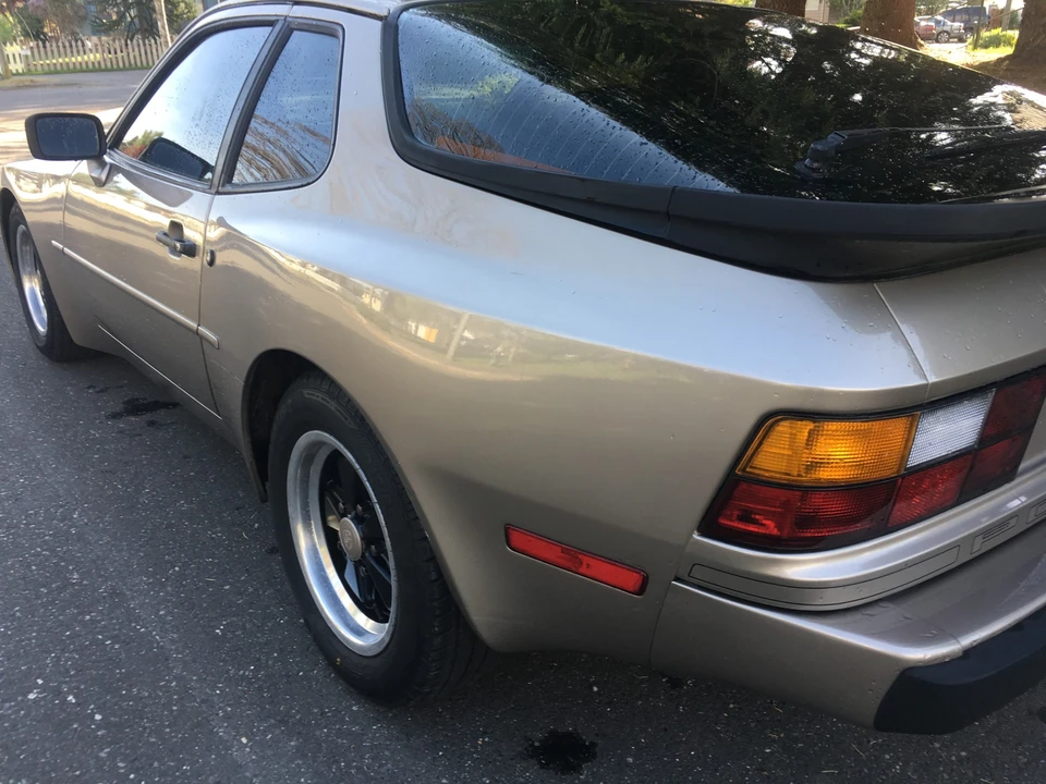 1984 Porsche 944 - Image 14 of 31