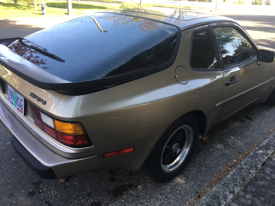 1984 Porsche 944 - Image 15 of 31
