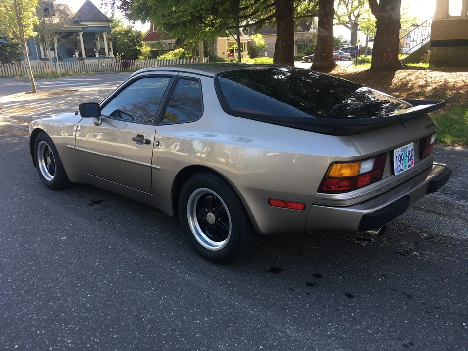 1984 Porsche 944 - Image 5 of 31