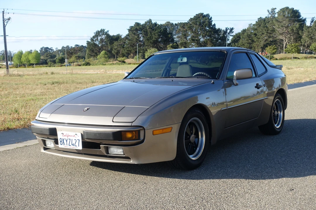 1984 Porsche 944 - Image 19 of 31