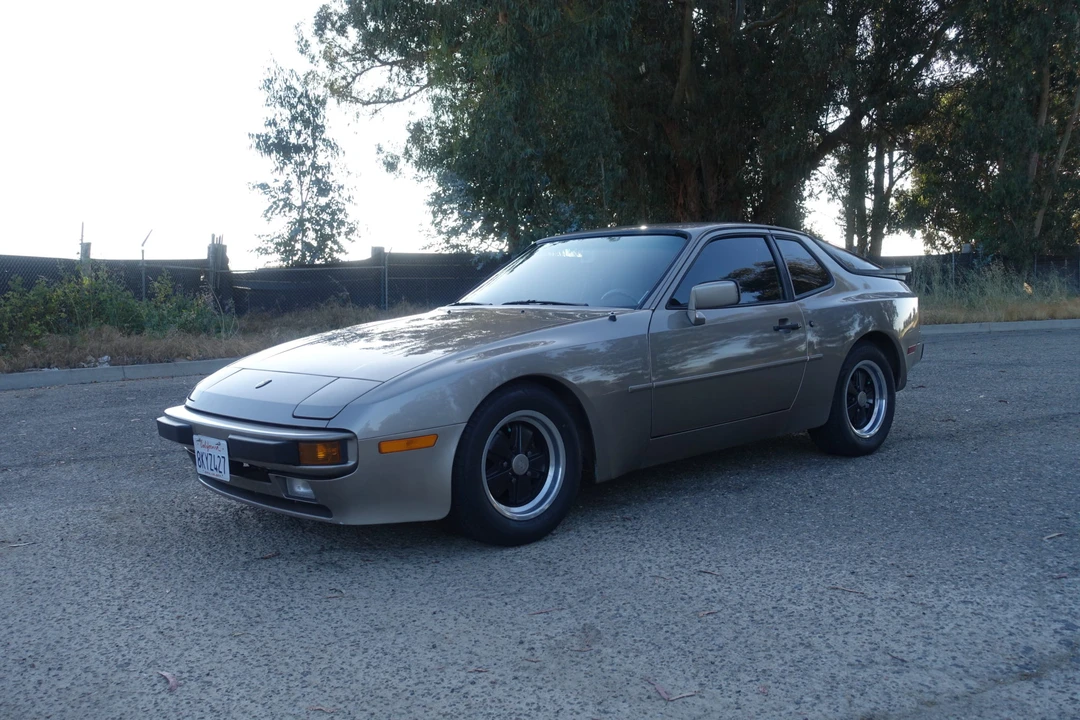 1984 Porsche 944 - Image 17 of 31