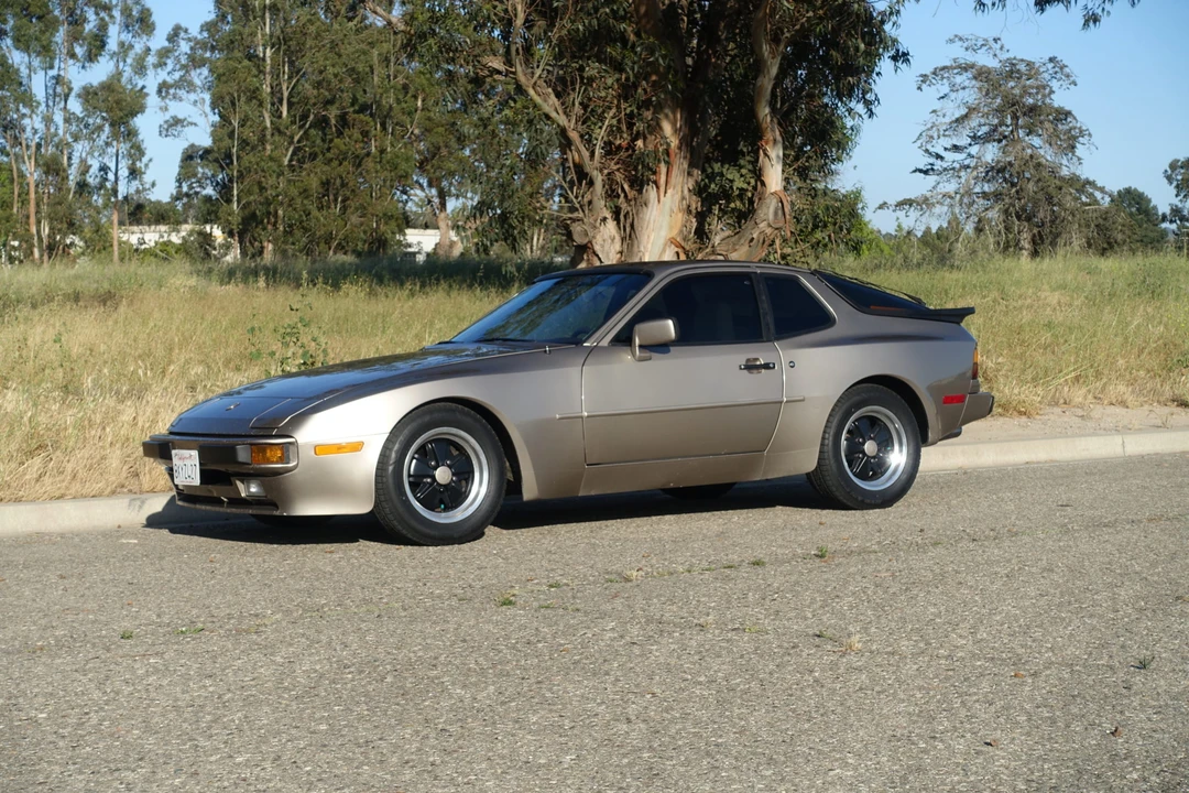 1984 Porsche 944 - Image 24 of 31
