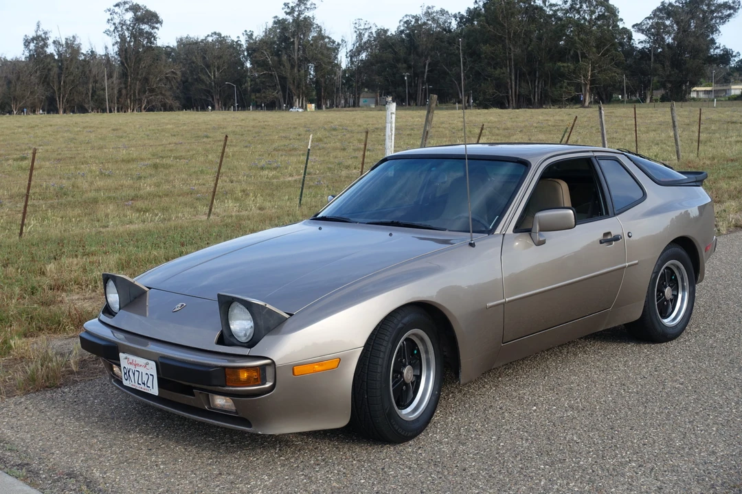 1984 Porsche 944 - Image 14 of 31