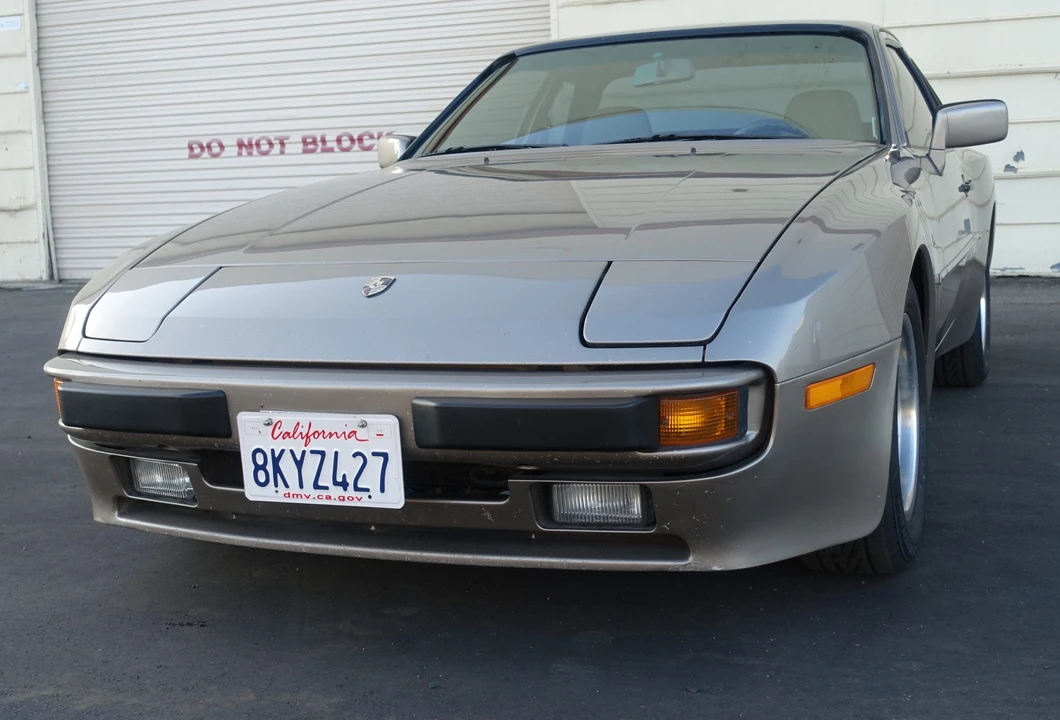 1984 Porsche 944 - Image 2 of 31