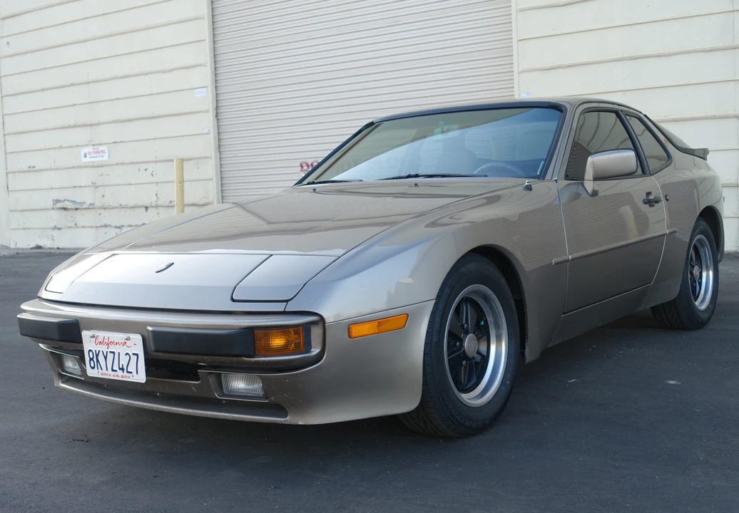1984 Porsche 944 - Image 3 of 31