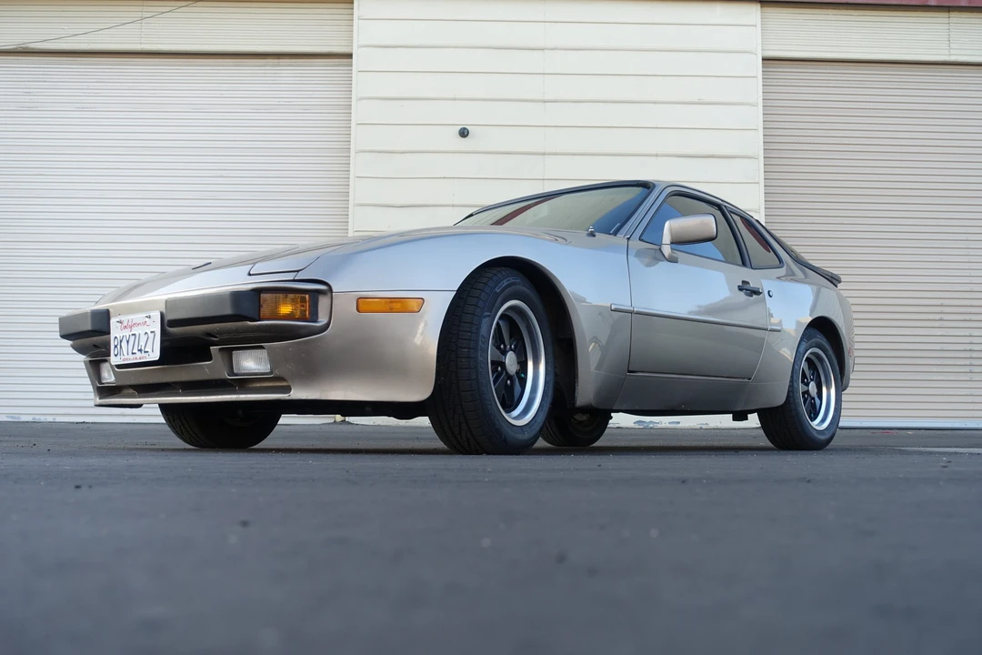 1984 Porsche 944 - Image 6 of 31
