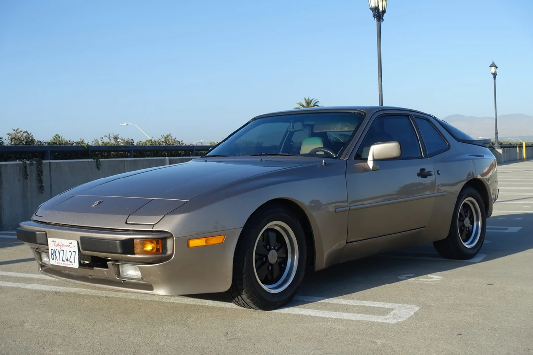 1984 Porsche 944 - Image 27 of 31