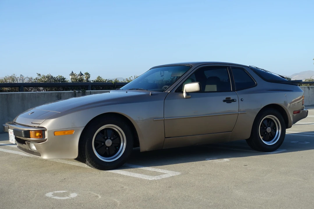 1984 Porsche 944 - Image 30 of 31