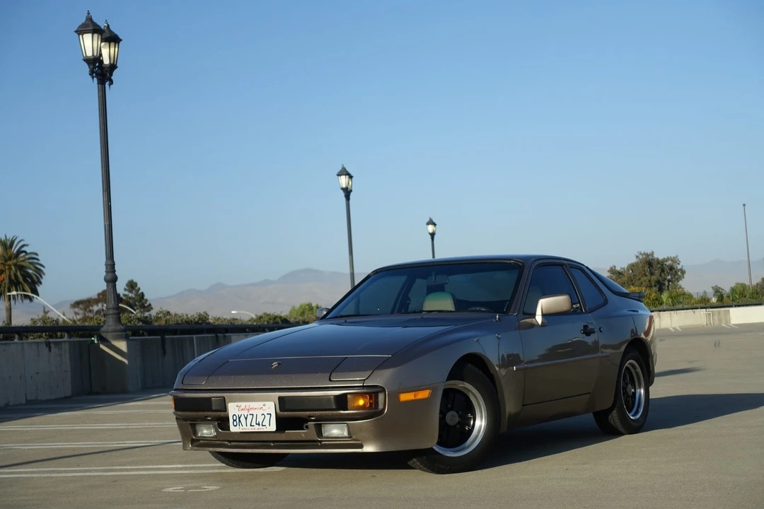 1984 Porsche 944 - Image 25 of 31