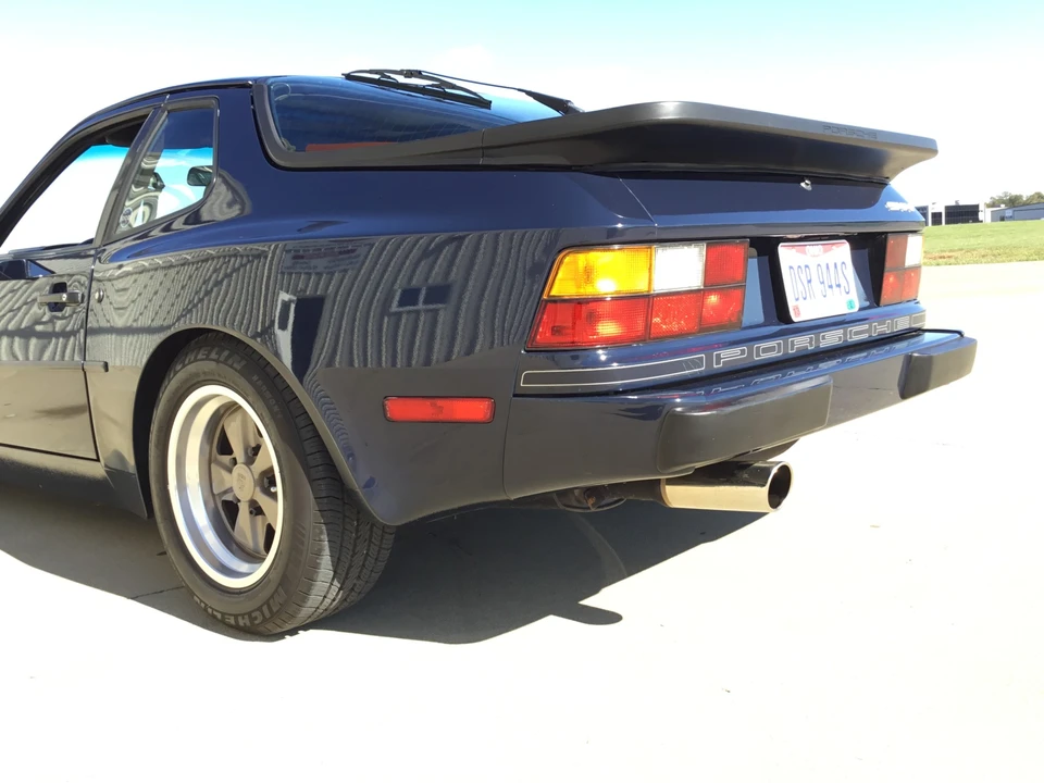 1984 Porsche 944 - Image 8 of 31