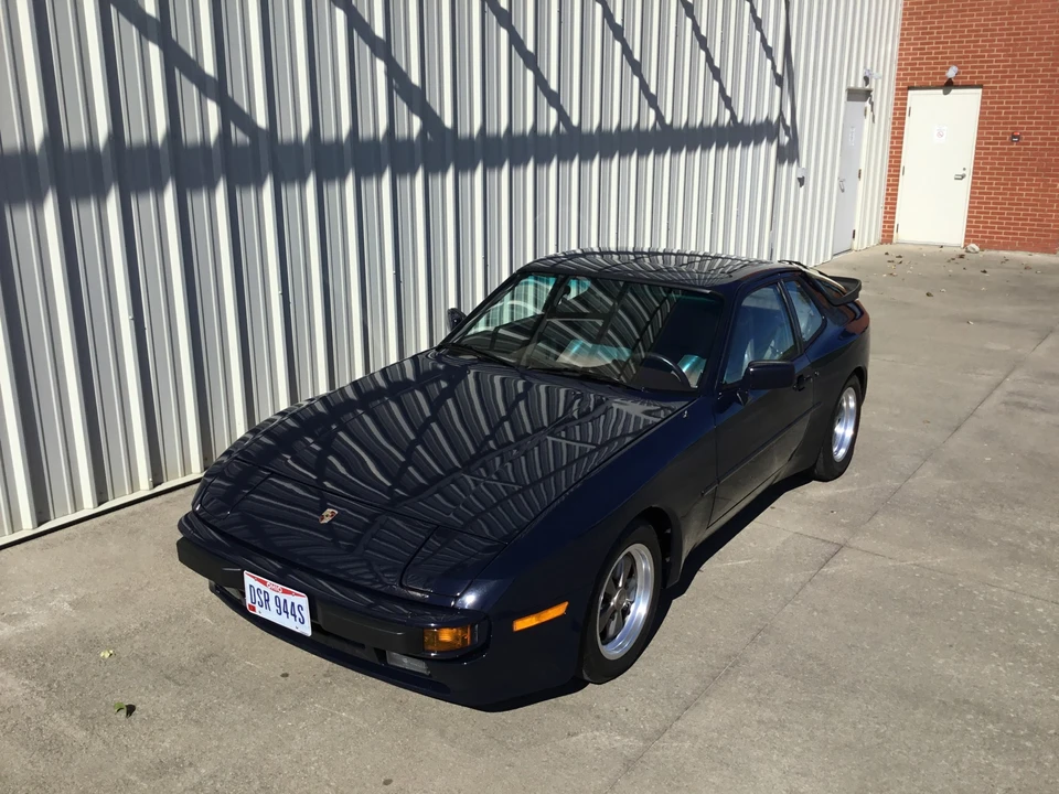 1984 Porsche 944 - Image 2 of 31