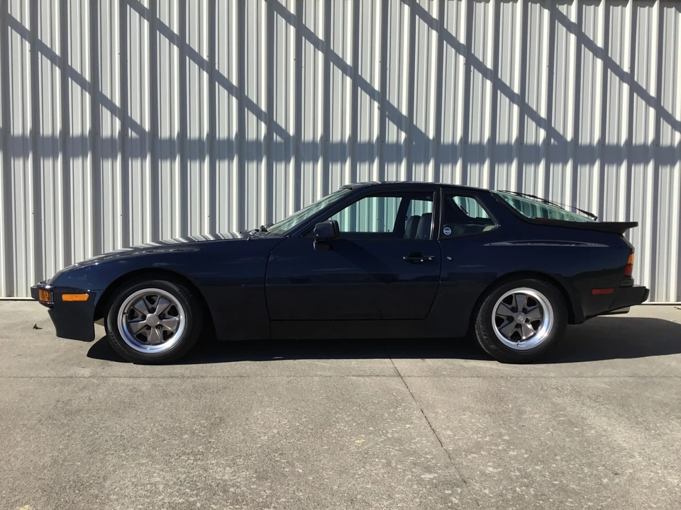 1984 Porsche 944 - Image 4 of 31