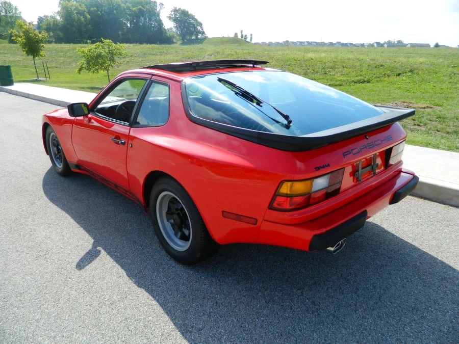 1984 Porsche 944 - Image 3 of 7