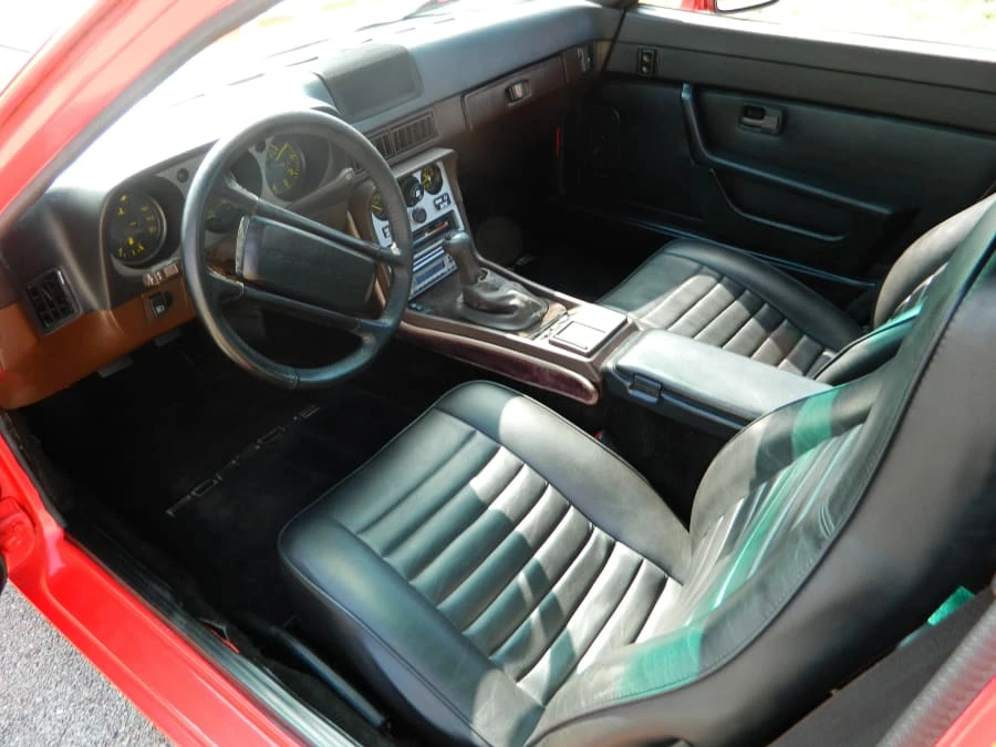 1984 Porsche 944 - Image 4 of 7
