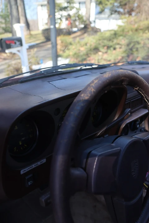 1984 Porsche 944 - Image 11 of 14