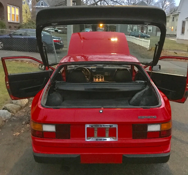 1984 Porsche 944 - Image 9 of 31