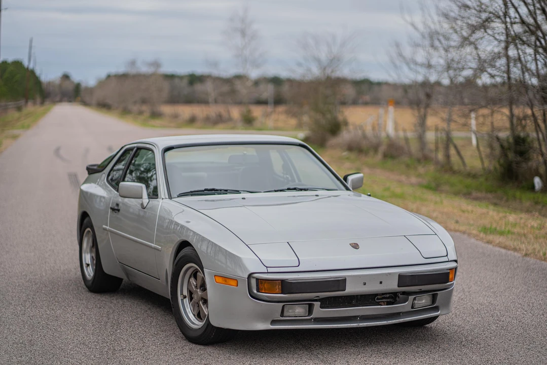 1984 Porsche 944 - Image 29 of 31