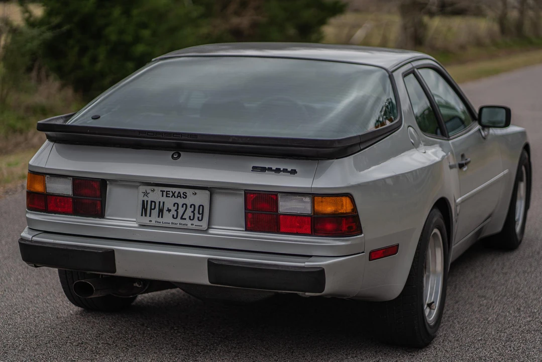 1984 Porsche 944 - Image 24 of 31