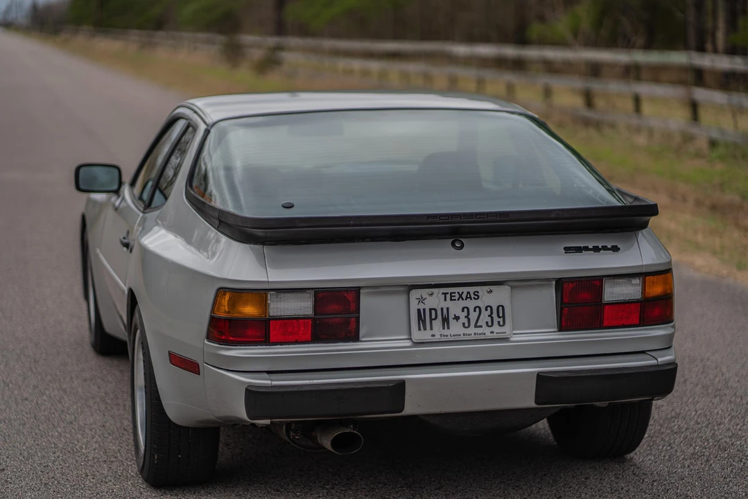 1984 Porsche 944 - Image 22 of 31