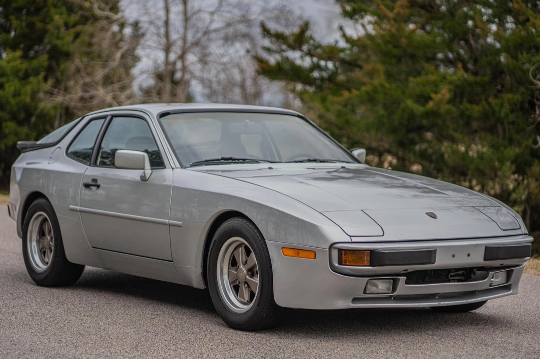 1984 Porsche 944 - Image 3 of 31