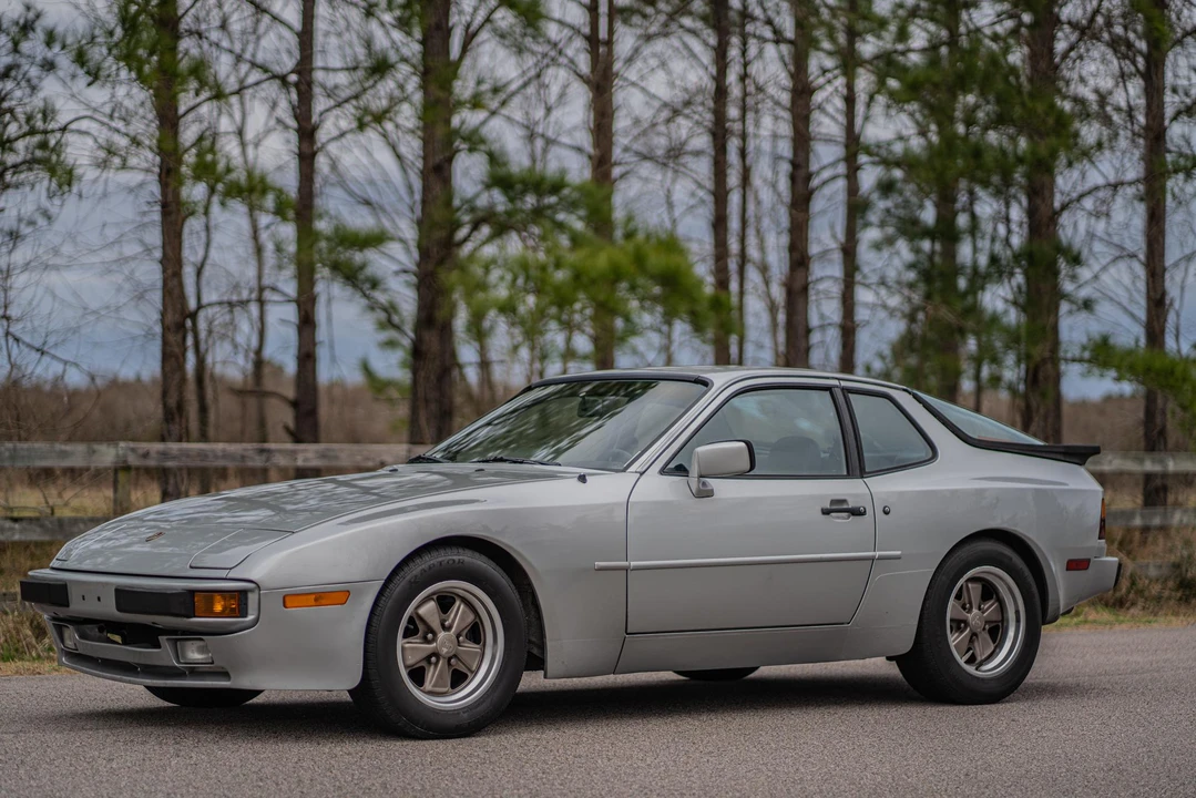 1984 Porsche 944 - Image 15 of 31