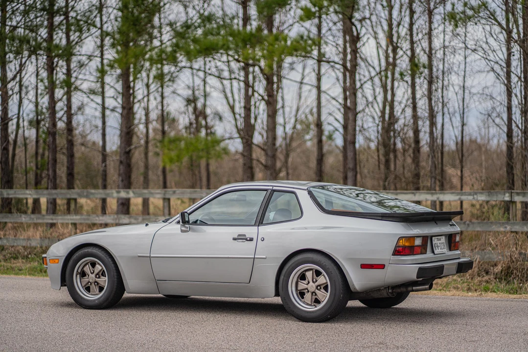 1984 Porsche 944 - Image 19 of 31